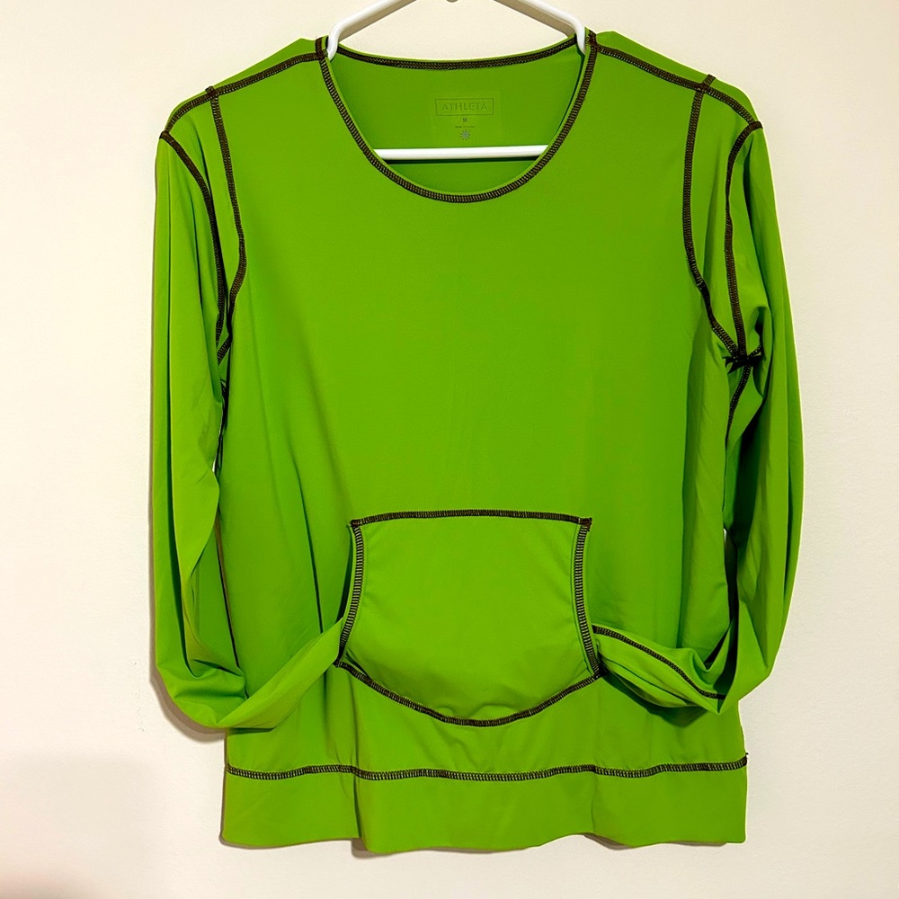 Athleta green women’s size medium sports shirt, long sleeve